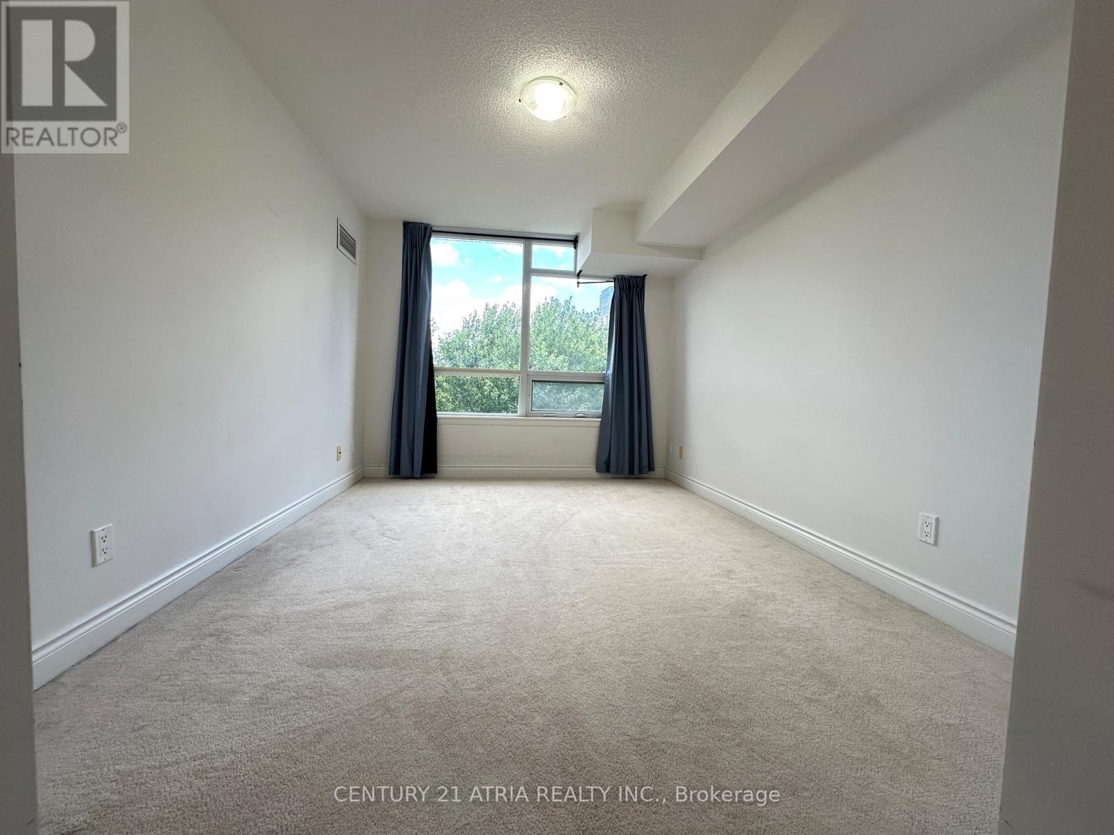 581 - 23 Cox Boulevard, Markham, Ontario  L3R 7Z9 - Photo 10 - N12365105