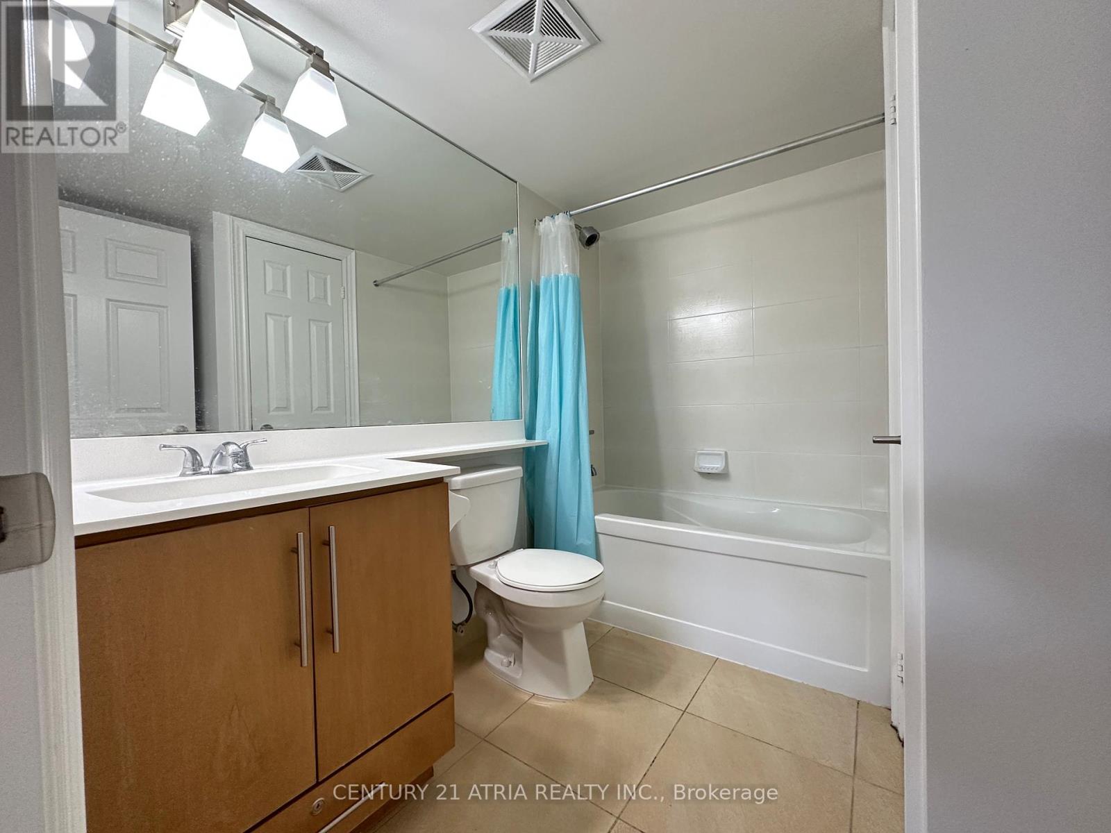 581 - 23 Cox Boulevard, Markham, Ontario  L3R 7Z9 - Photo 11 - N12365105