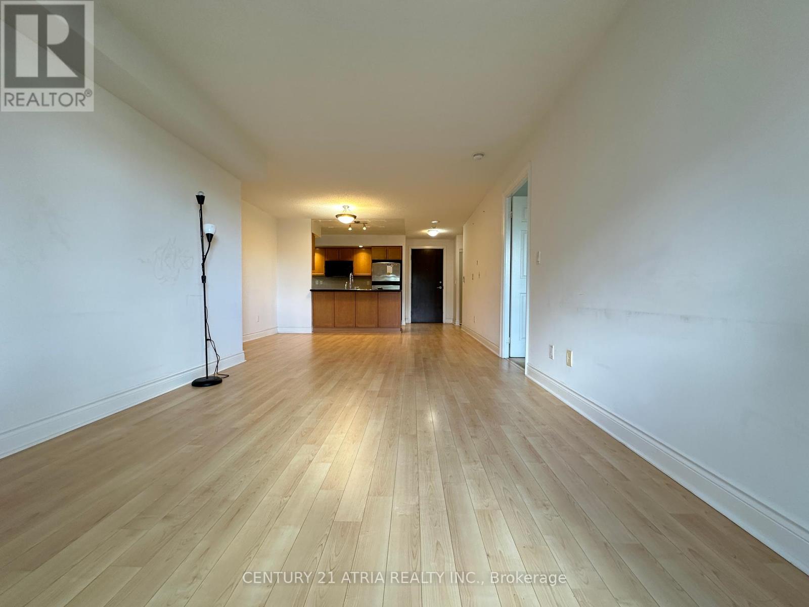581 - 23 Cox Boulevard, Markham, Ontario  L3R 7Z9 - Photo 6 - N12365105