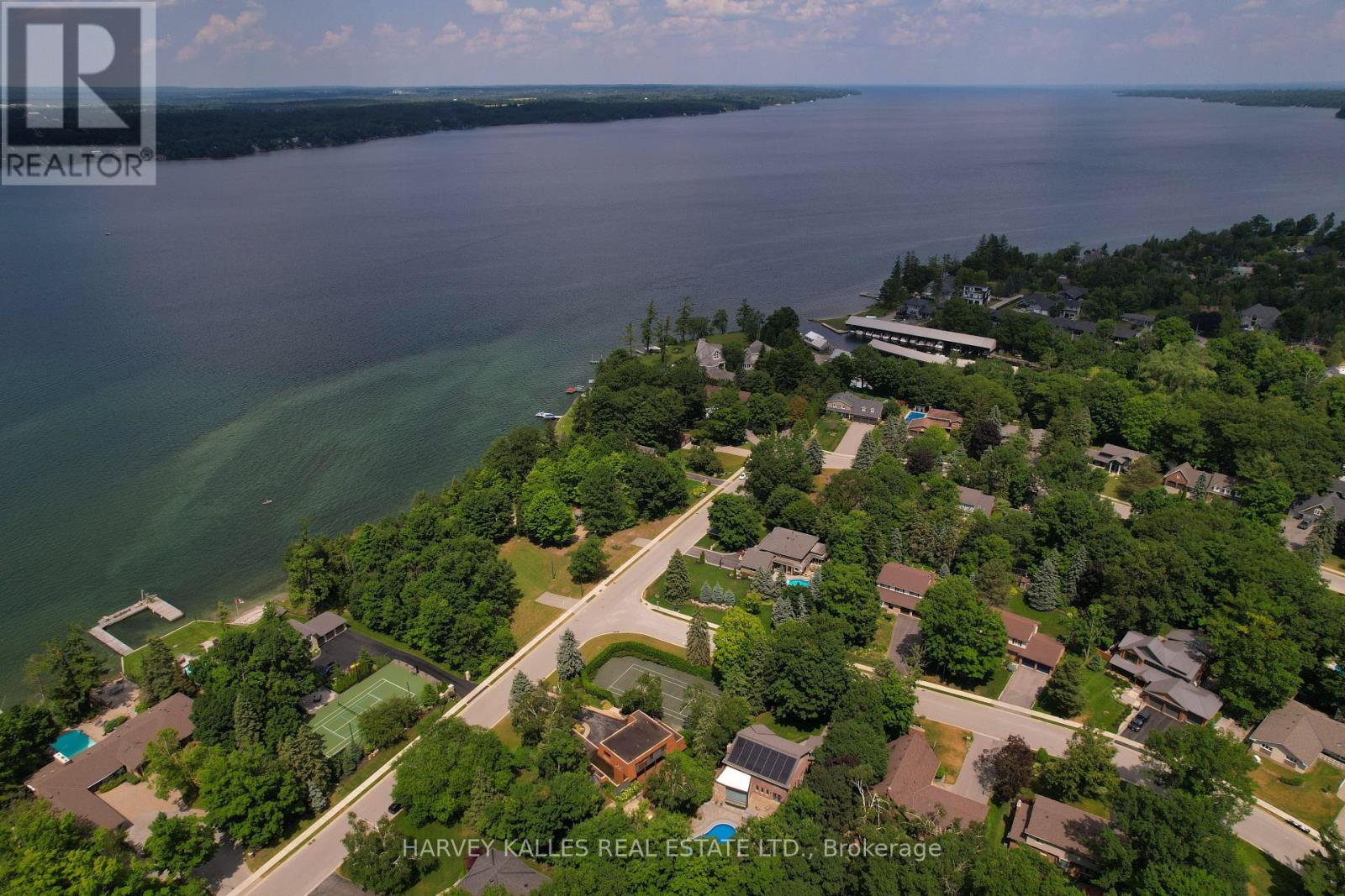 Property at 23 ROYAL OAK DRIVE image 2