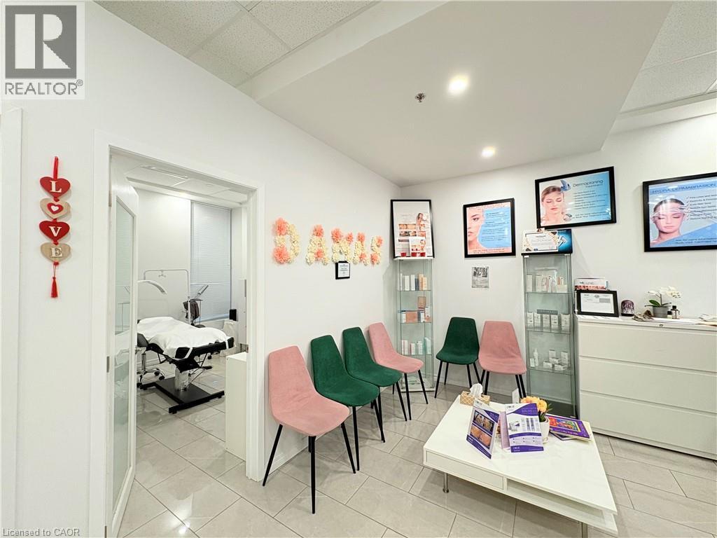 250 Dundas Street W, Mississauga, Ontario  L5B 1J2 - Photo 6 - 40763688