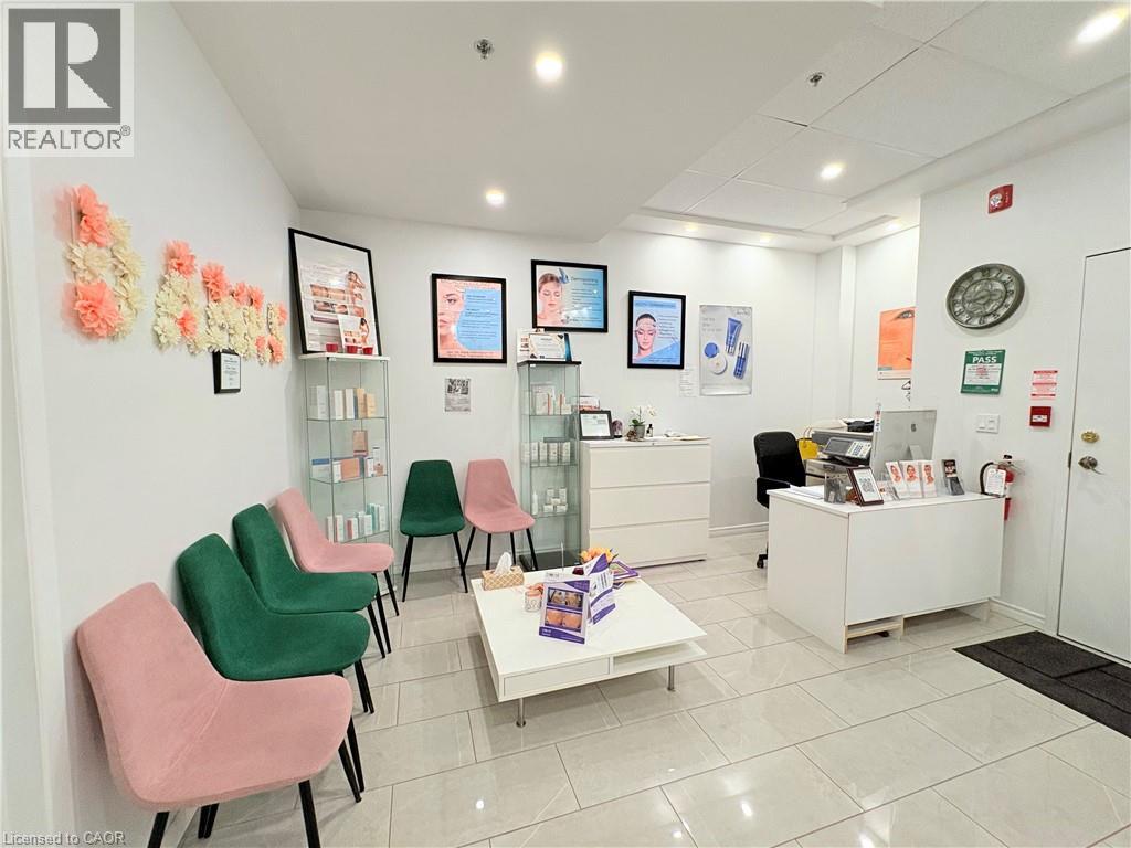 250 Dundas Street W, Mississauga, Ontario  L5B 1J2 - Photo 9 - 40763688