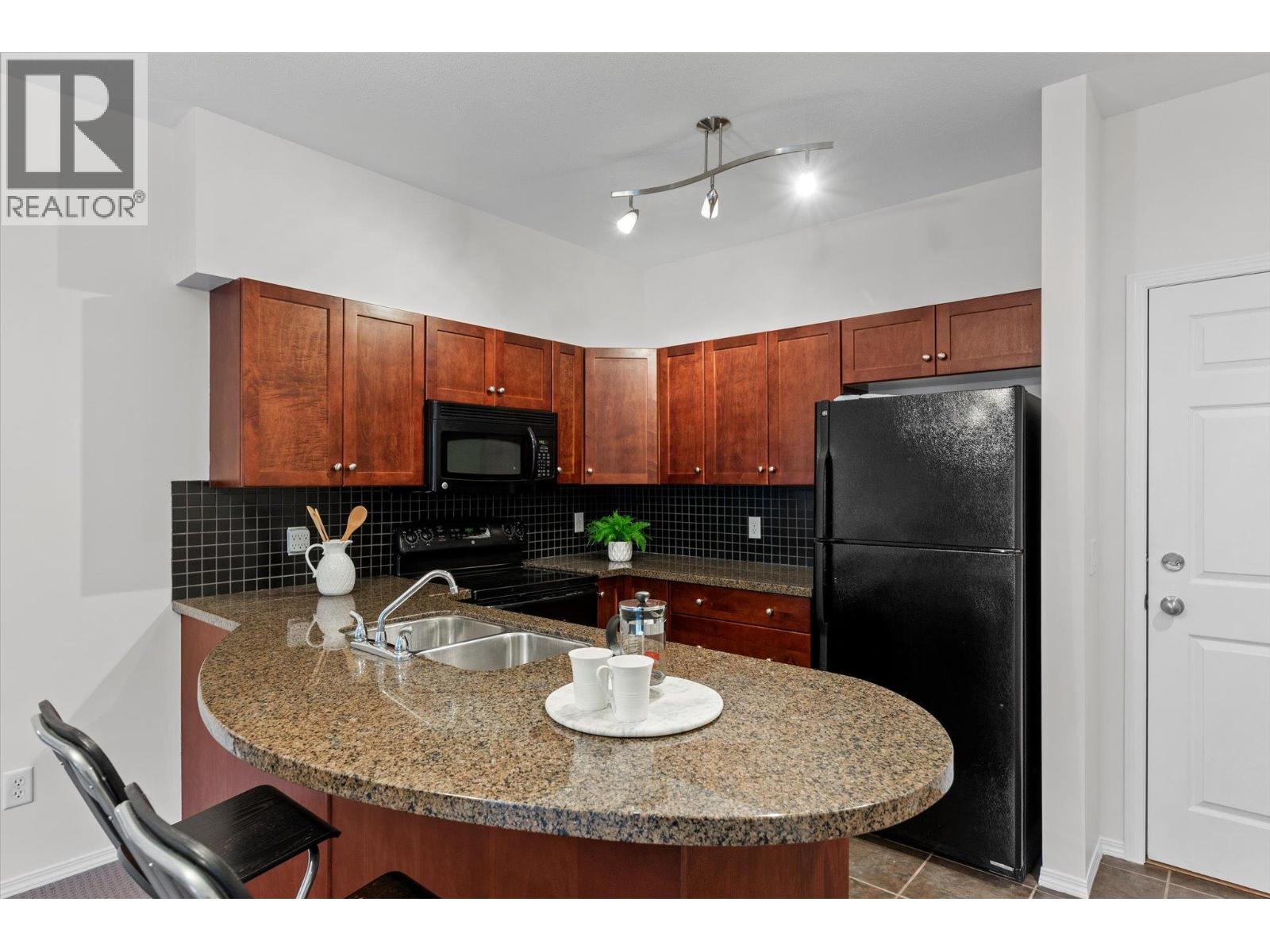 Property at 1875 Country Club Drive Unit# 1317 image 4