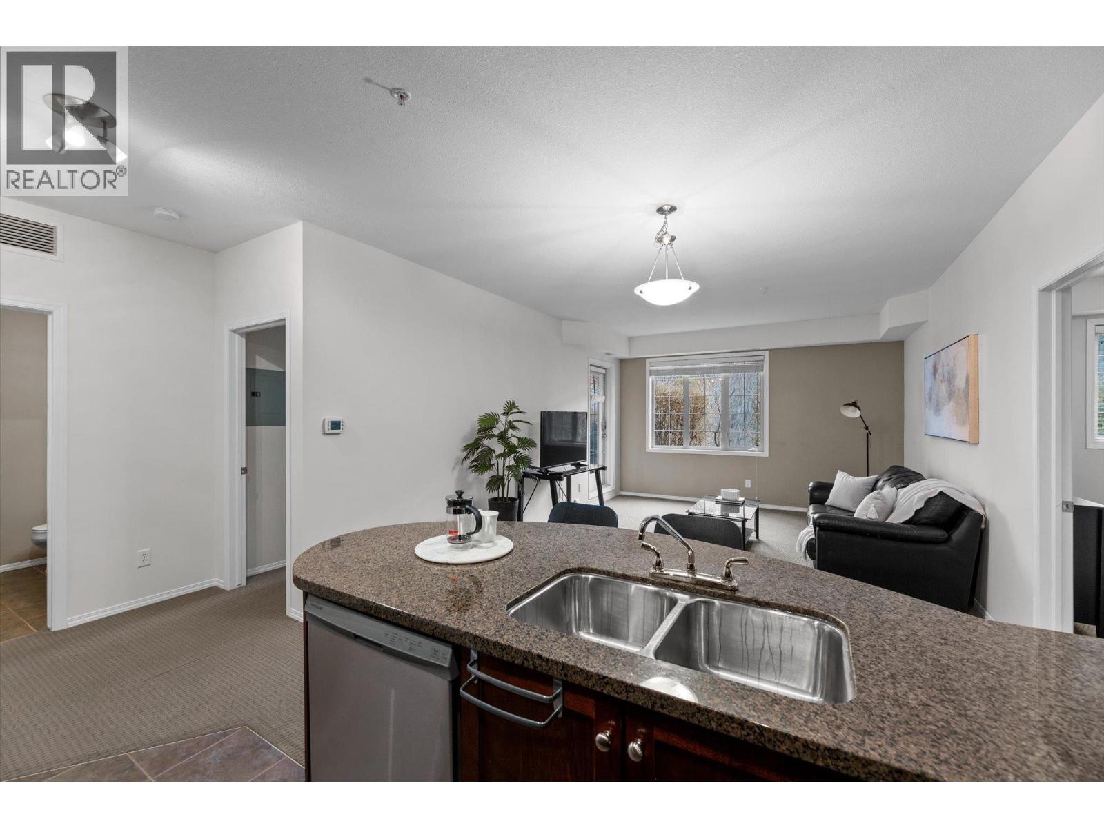 1875 Country Club Drive Unit# 1317, Kelowna, British Columbia  V1V 2W7 - Photo 8 - 10360539