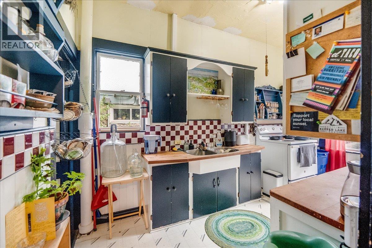 222 Observatory Street, Nelson, British Columbia  V1L 4Y3 - Photo 21 - 10360123