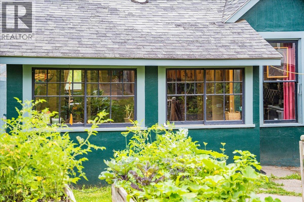 222 Observatory Street, Nelson, British Columbia  V1L 4Y3 - Photo 23 - 10360123