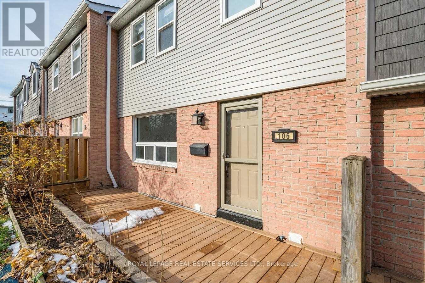 106 - 1050 Shawnmarr Road, Mississauga, Ontario  L5B 3V1 - Photo 2 - W12365133