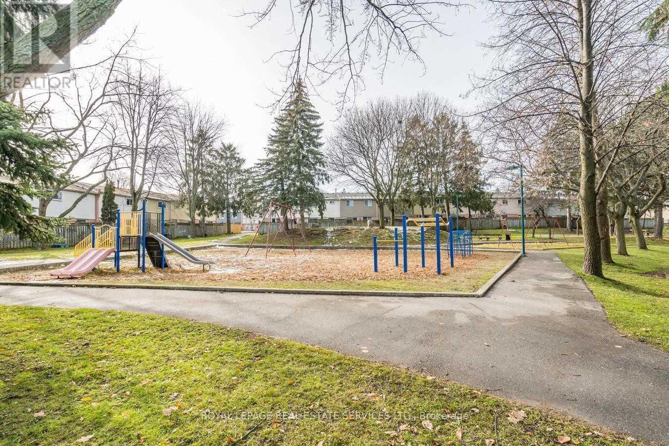 106 - 1050 Shawnmarr Road, Mississauga, Ontario  L5B 3V1 - Photo 37 - W12365133