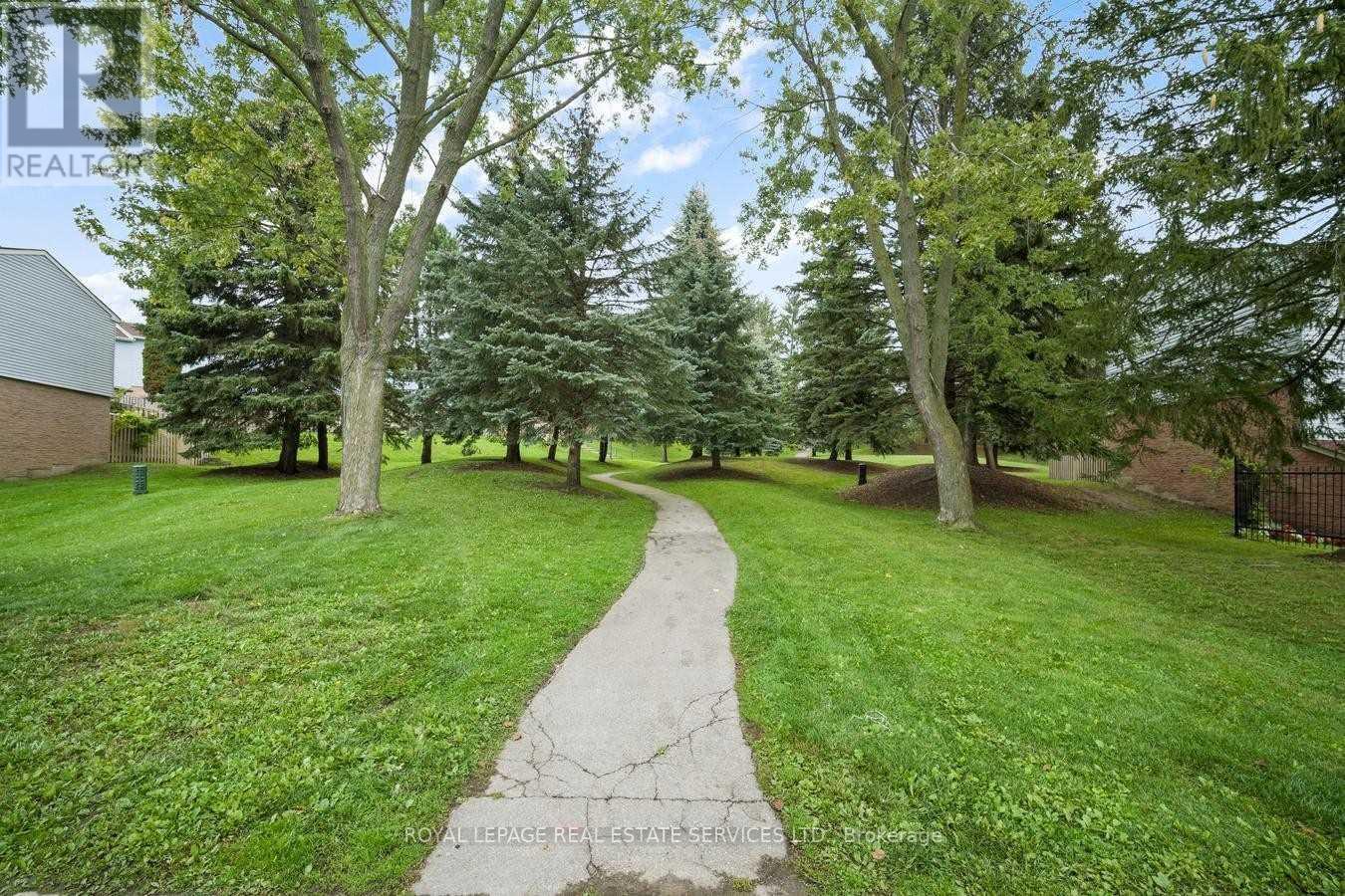 106 - 1050 Shawnmarr Road, Mississauga, Ontario  L5B 3V1 - Photo 38 - W12365133