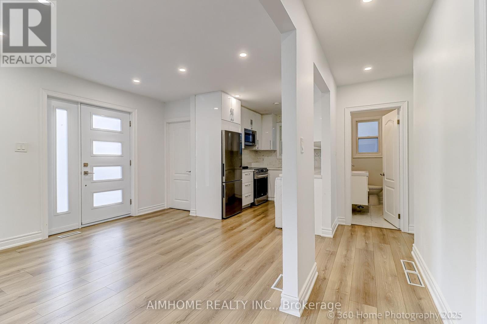 (Main) - 108 Steeles Avenue E, Markham, Ontario  L3T 1A4 - Photo 12 - N12353886