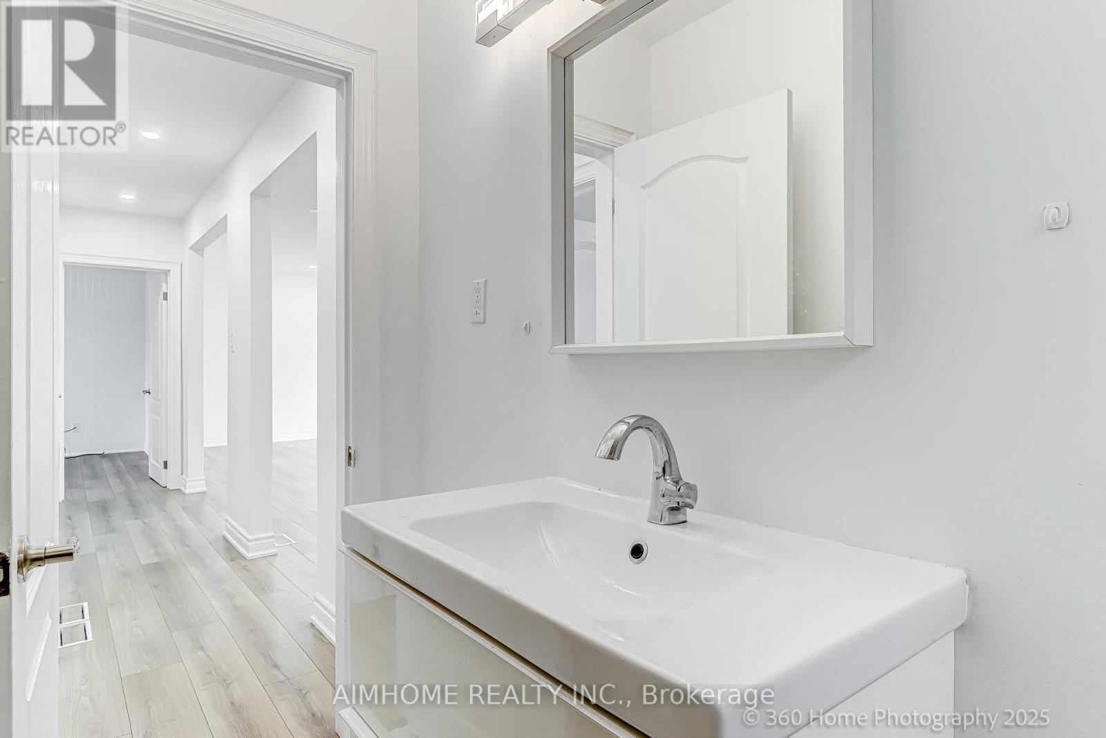 (Main) - 108 Steeles Avenue E, Markham, Ontario  L3T 1A4 - Photo 19 - N12353886