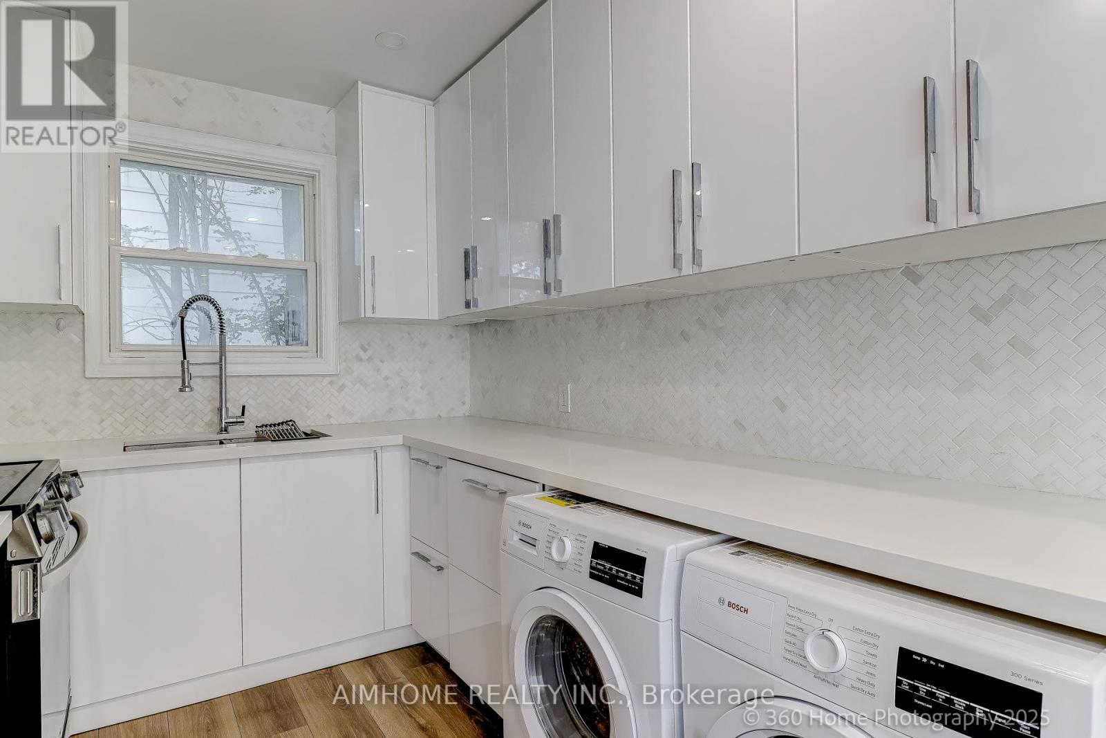 (Main) - 108 Steeles Avenue E, Markham, Ontario  L3T 1A4 - Photo 9 - N12353886
