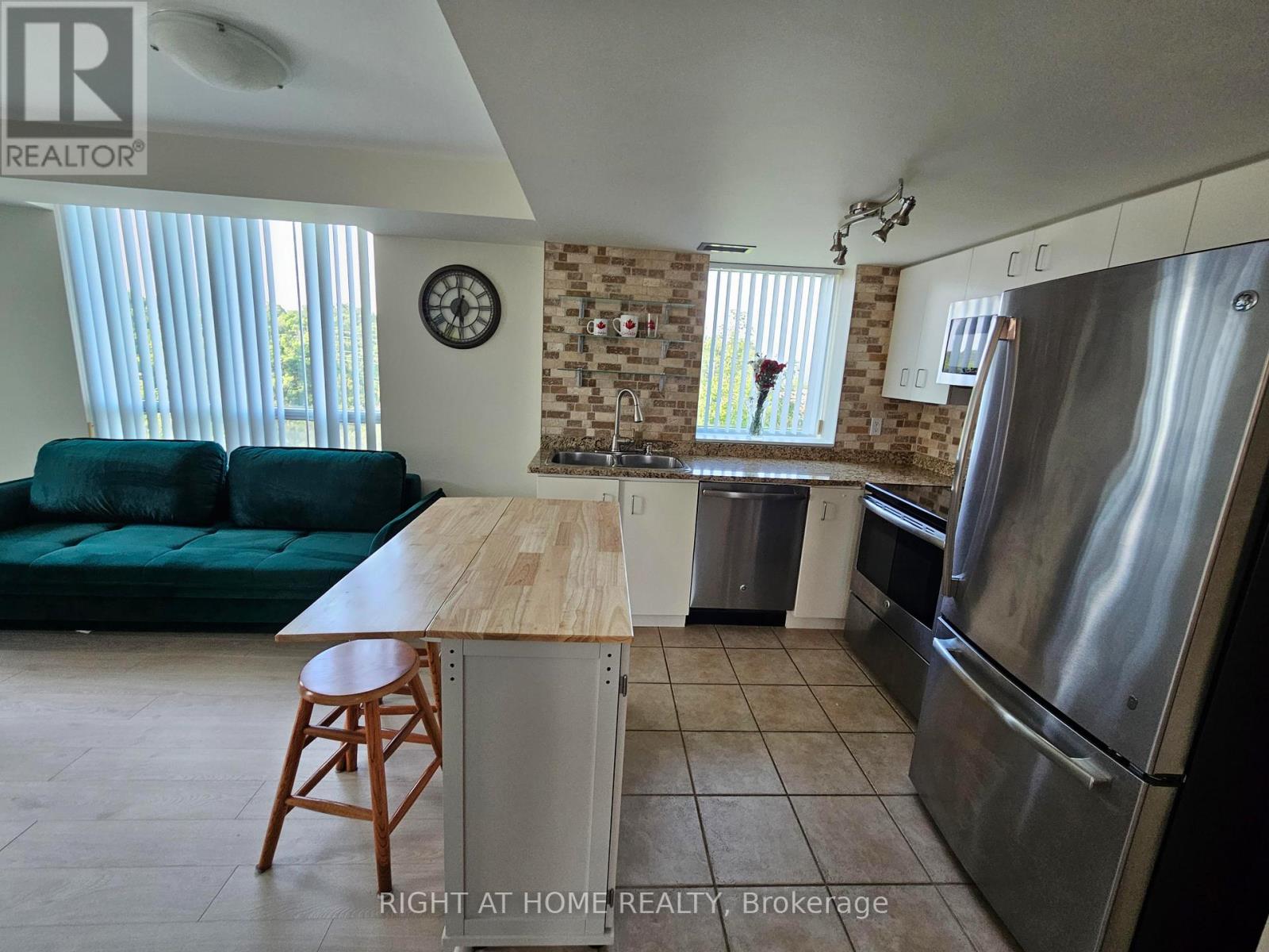 Property at 503 - 2565 ERIN CENTRE BOULEVARD image 2