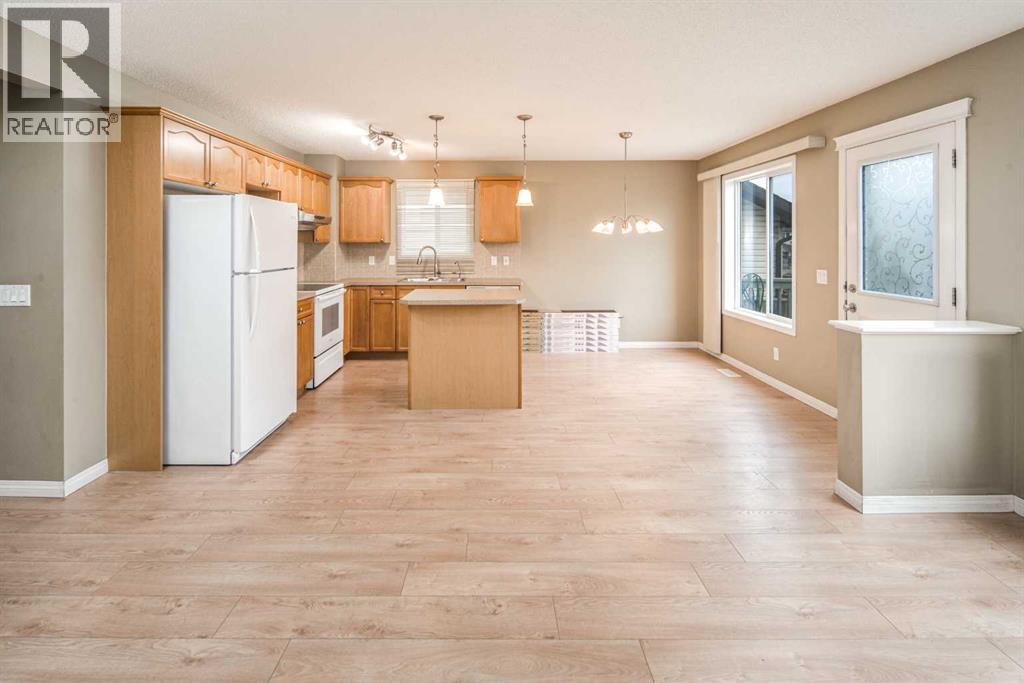 143 Covepark Green Ne, Calgary, Alberta  T3K 6L2 - Photo 3 - A2247889