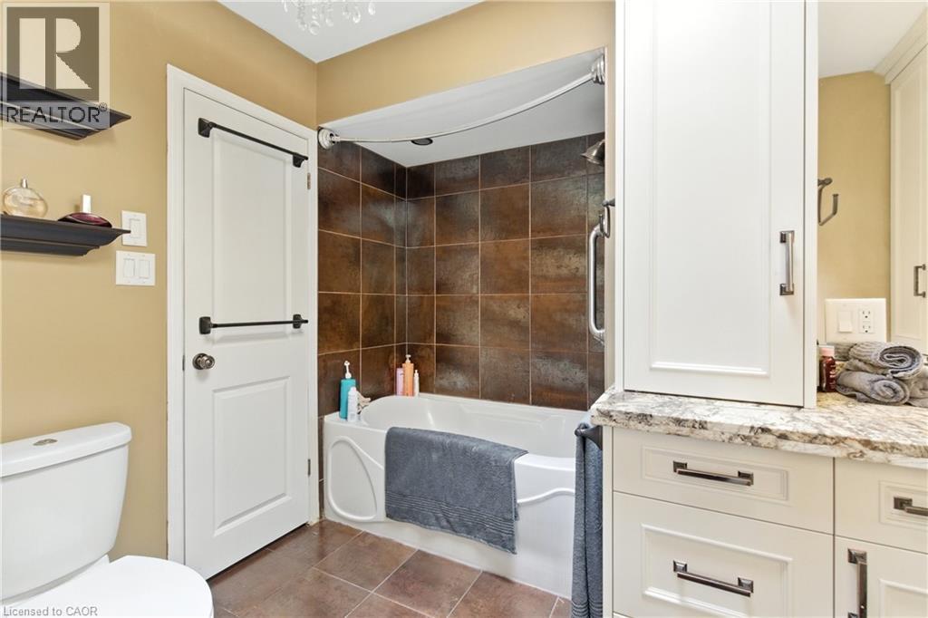 7078 Rosseau Place, Niagara Falls, Ontario  L2J 3V2 - Photo 23 - 40763452