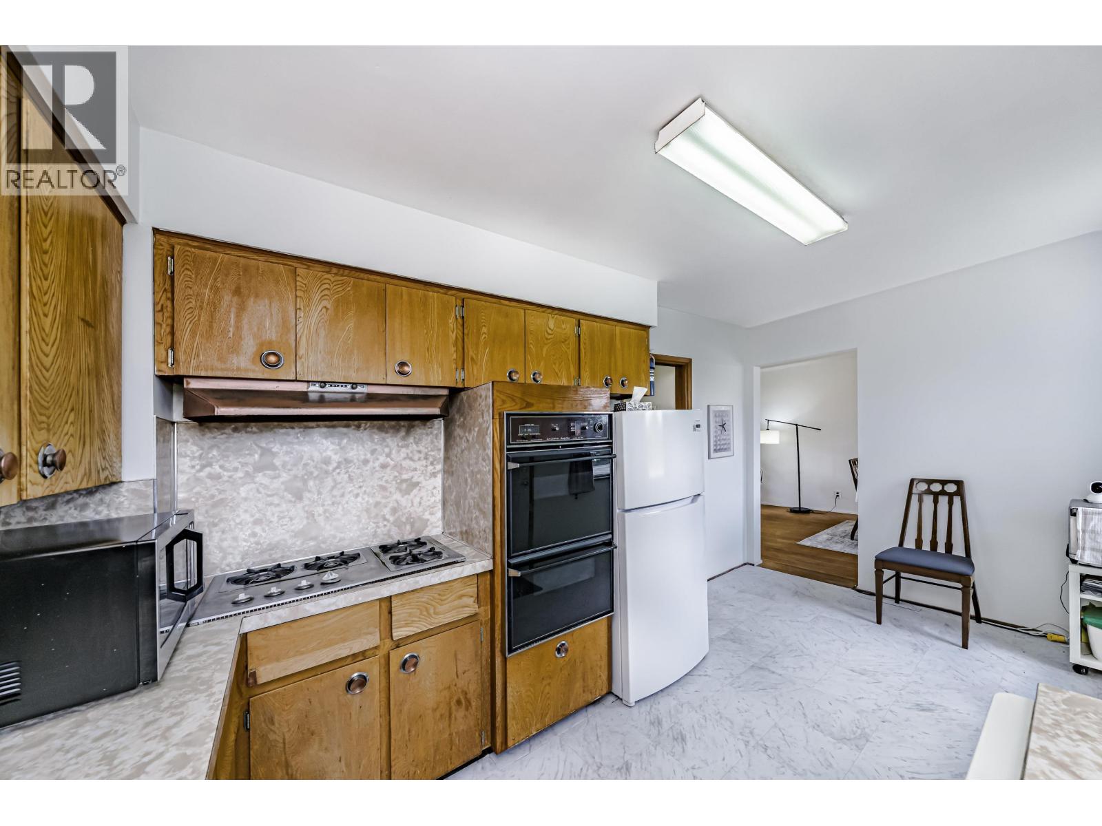 837 Regan Avenue, Coquitlam, British Columbia  V3J 3B1 - Photo 16 - R3040596
