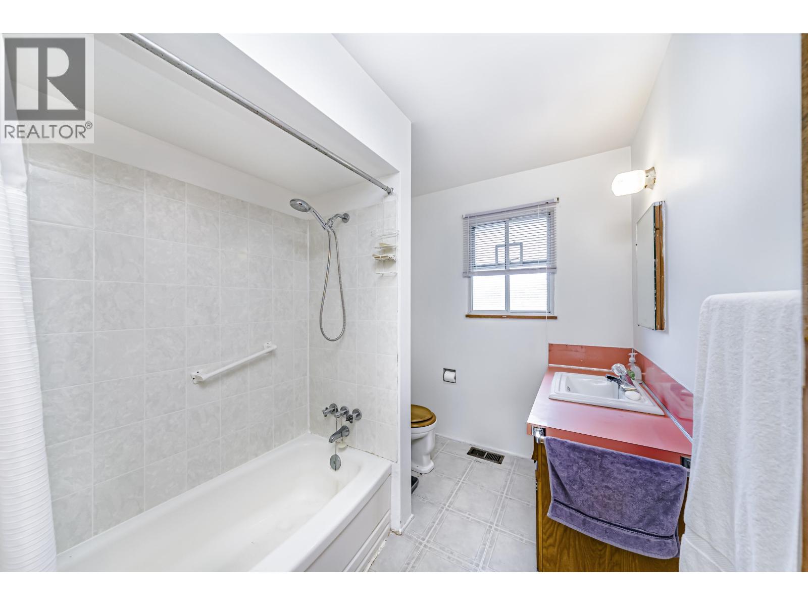 837 Regan Avenue, Coquitlam, British Columbia  V3J 3B1 - Photo 17 - R3040596