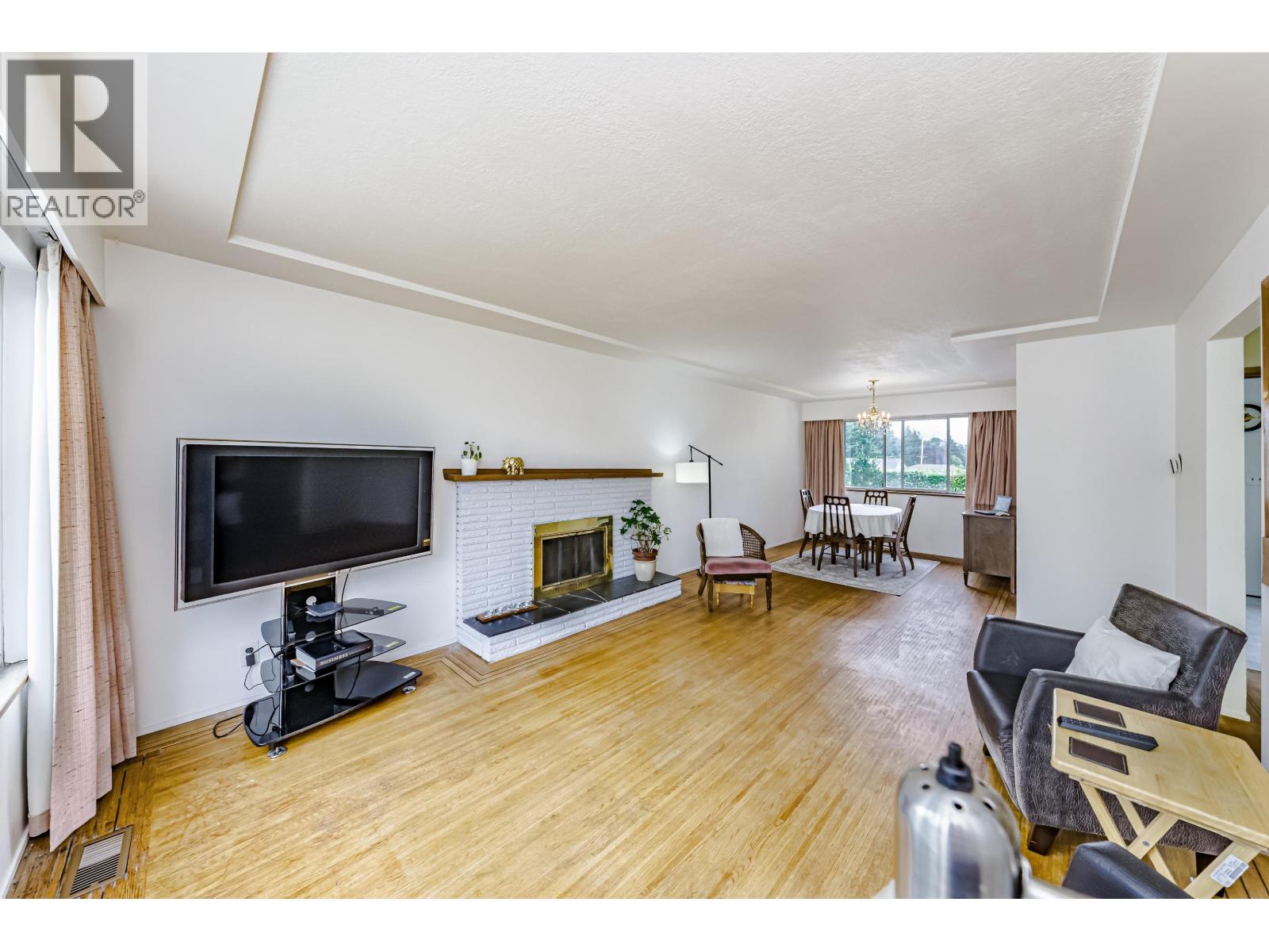 837 Regan Avenue, Coquitlam, British Columbia  V3J 3B1 - Photo 9 - R3040596