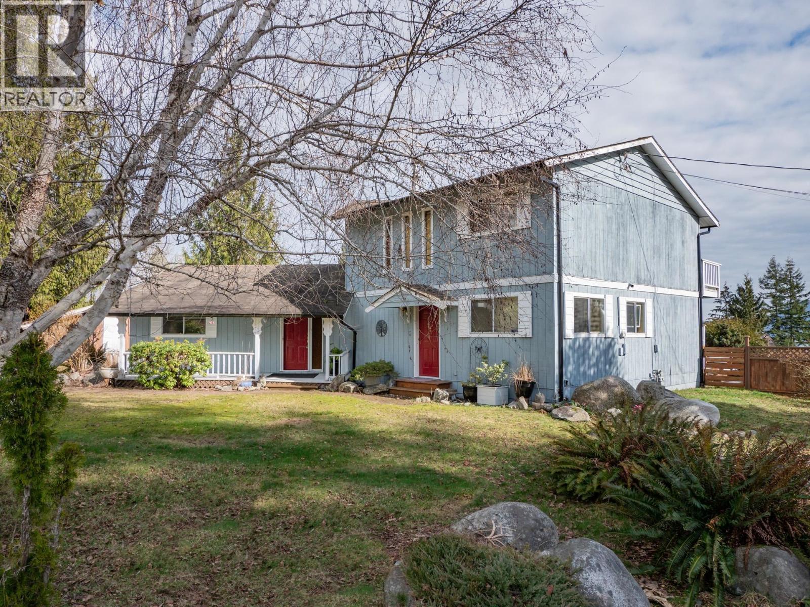 170 PIKE ROAD, Gibsons, British Columbia
