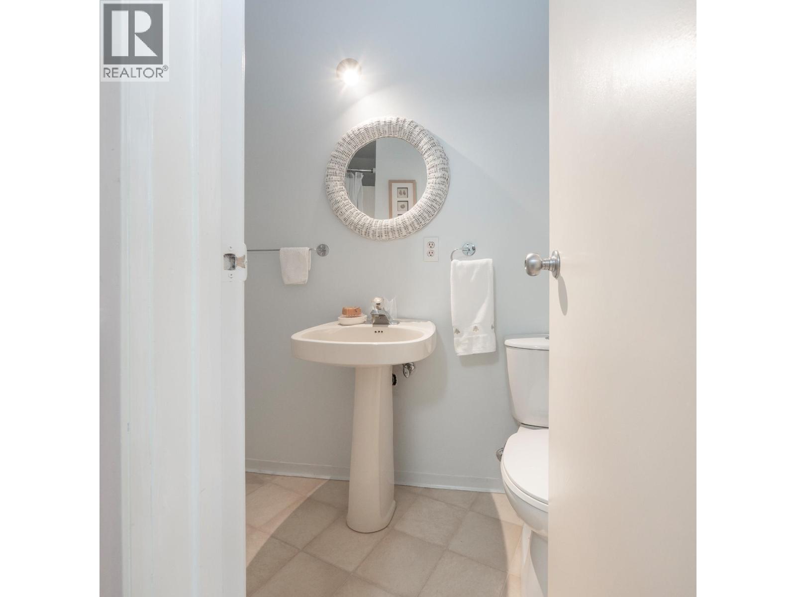 170 Pike Road, Gibsons, British Columbia  V0N 1V6 - Photo 24 - R3040628