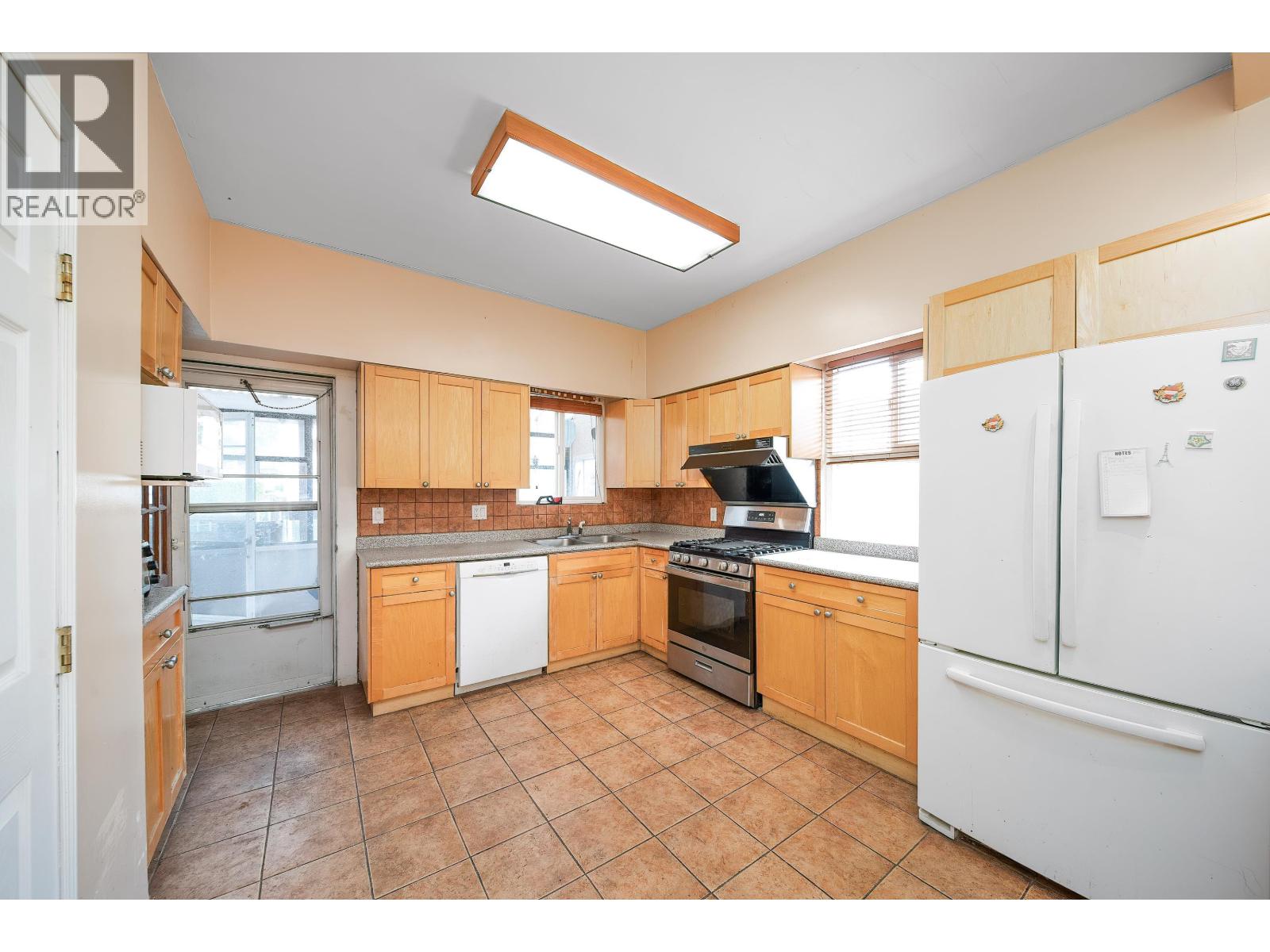 1623 W 66th Avenue, Vancouver, British Columbia  V6P 2S1 - Photo 6 - R3040613