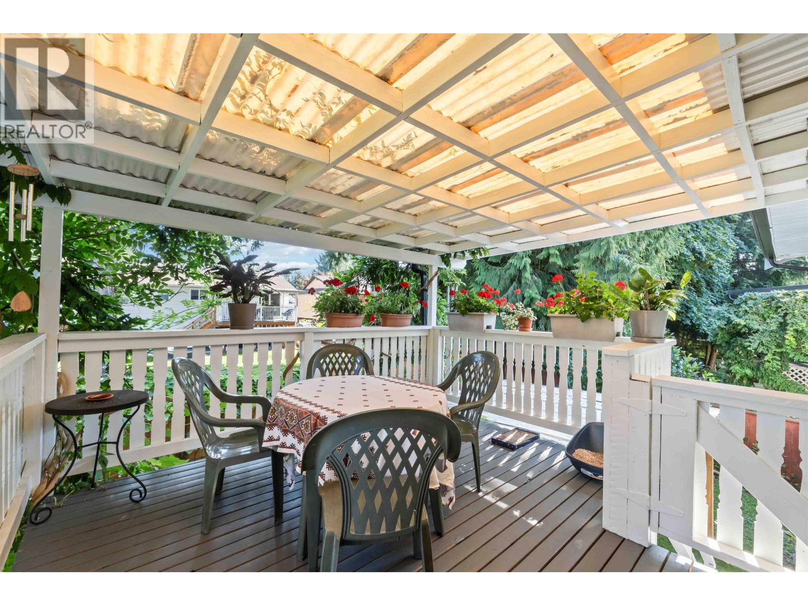 21064 Barker Avenue, Maple Ridge, British Columbia  V2X 8R6 - Photo 13 - R3040455