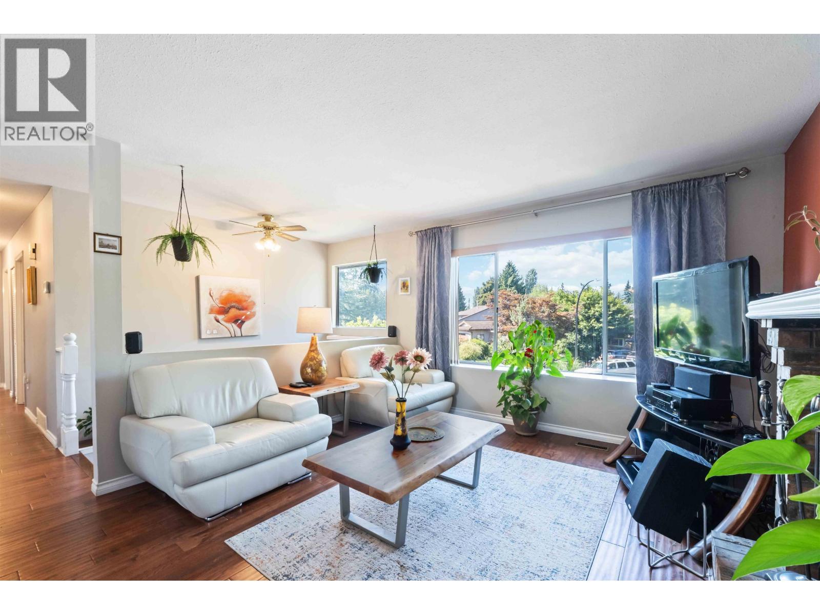 21064 Barker Avenue, Maple Ridge, British Columbia  V2X 8R6 - Photo 6 - R3040455