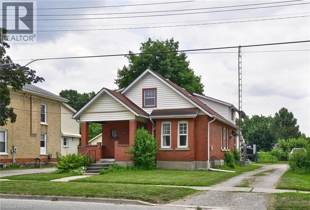 141 KING Street, Burford, Ontario