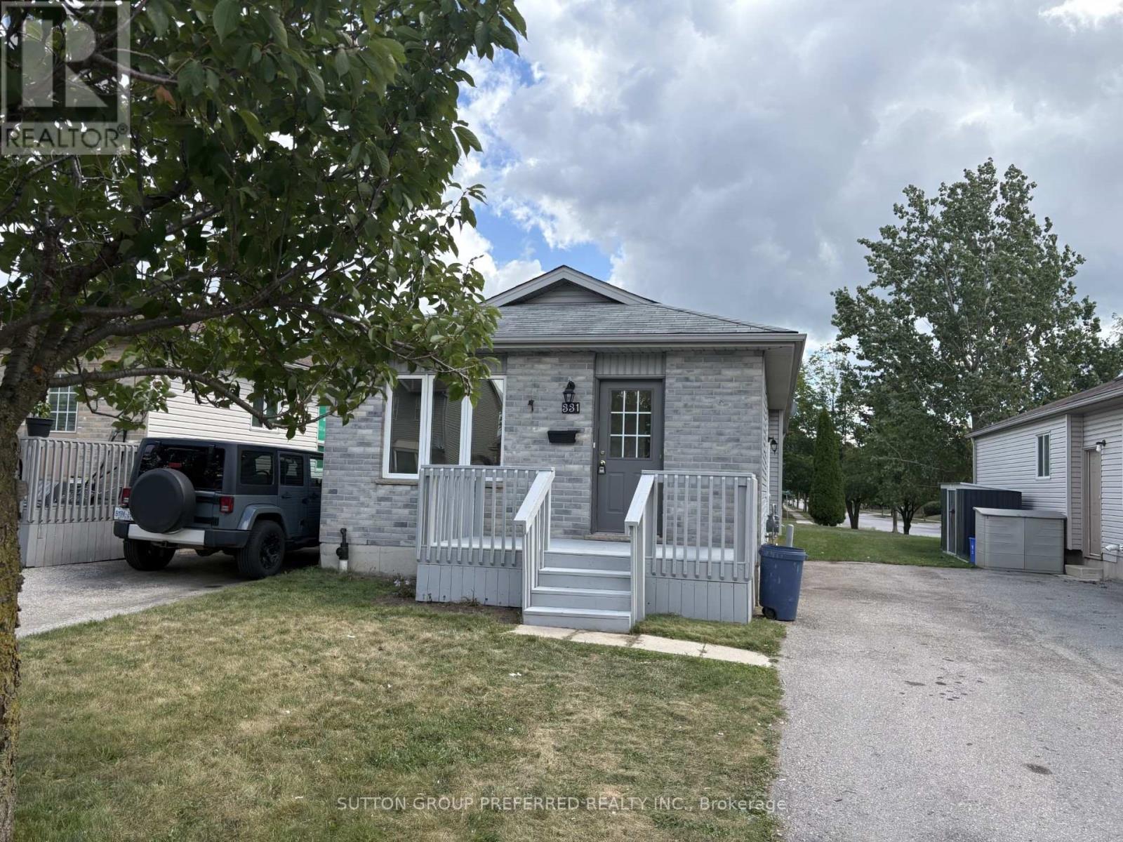 331 Simpson Crescent, London East, Ontario  N5V 5E1 - Photo 1 - X12365231