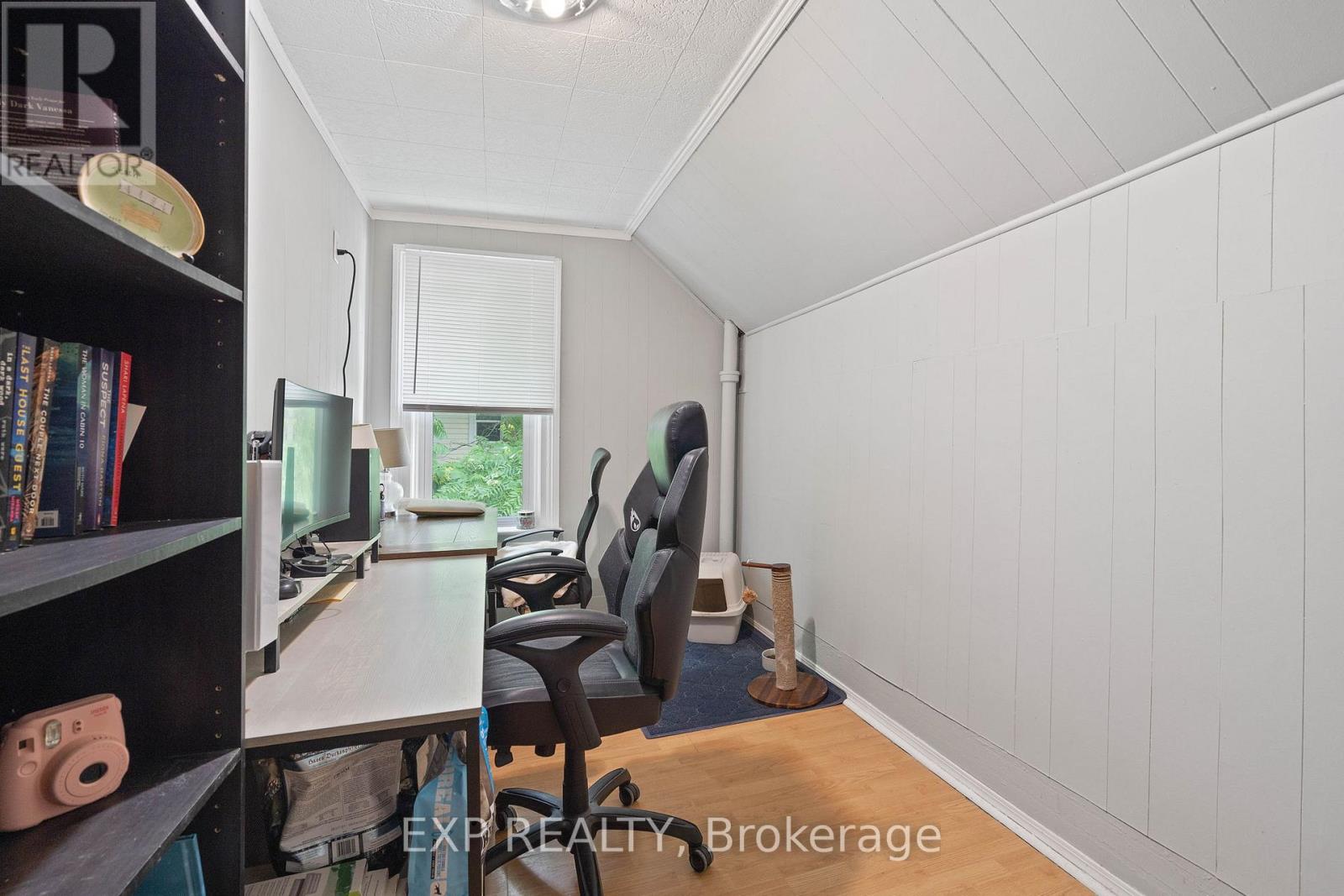 166 Mehring Avenue, West Elgin, Ontario  N0L 2P0 - Photo 20 - X12365286