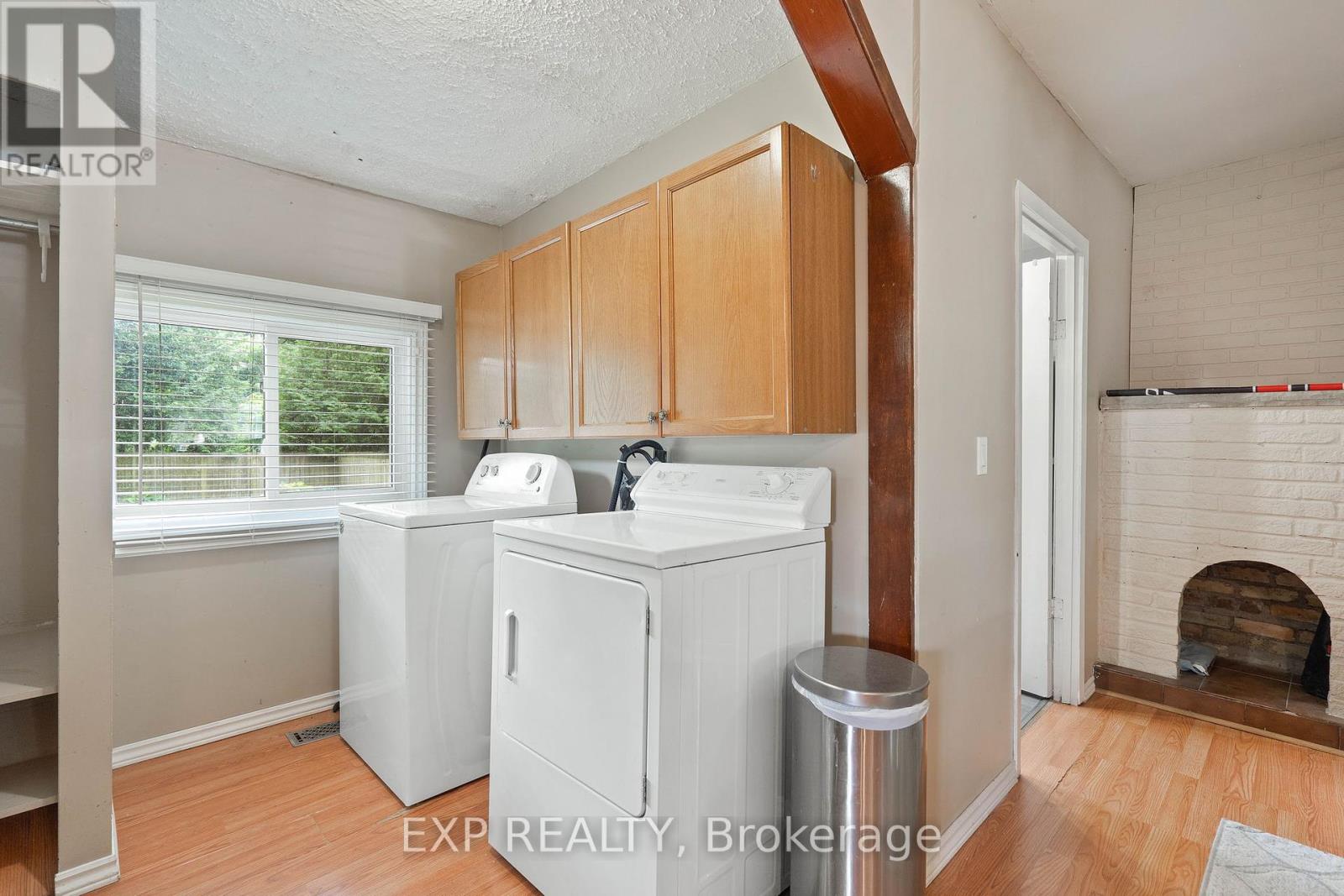 166 Mehring Avenue, West Elgin, Ontario  N0L 2P0 - Photo 34 - X12365286