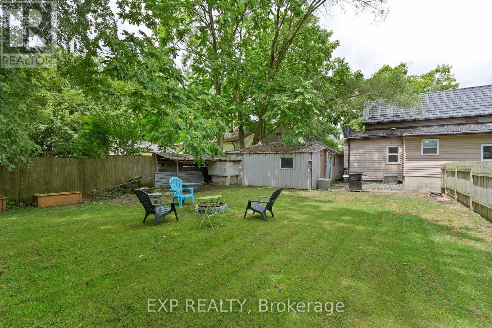 166 Mehring Avenue, West Elgin, Ontario  N0L 2P0 - Photo 44 - X12365286