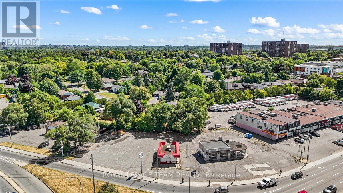 1503 MERIVALE ROAD, Ottawa, Ontario