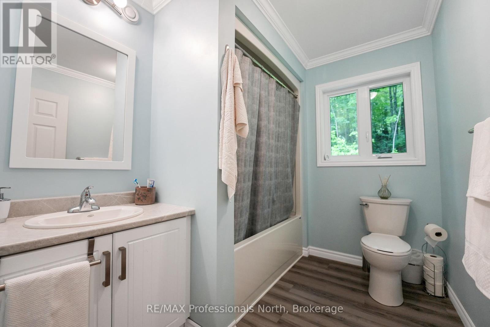 1065 Hendersons Road, Minden Hills, Ontario  K0M 2K0 - Photo 14 - X12365229