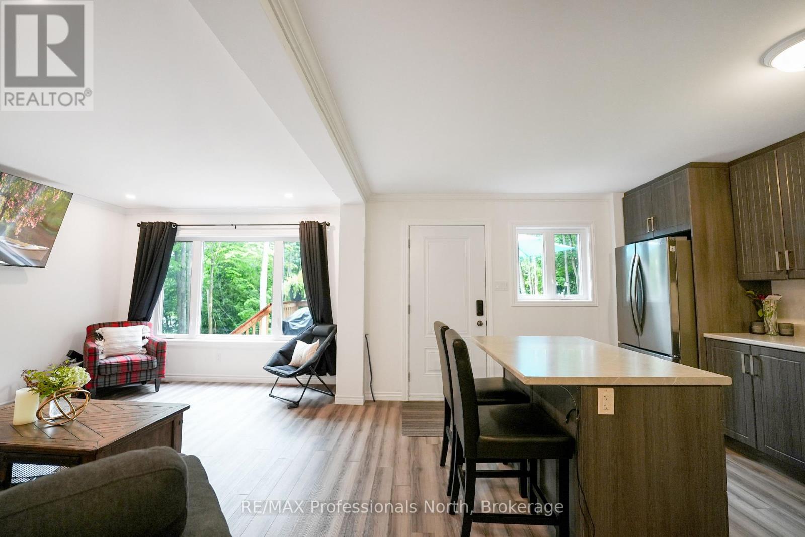 1065 Hendersons Road, Minden Hills, Ontario  K0M 2K0 - Photo 17 - X12365229