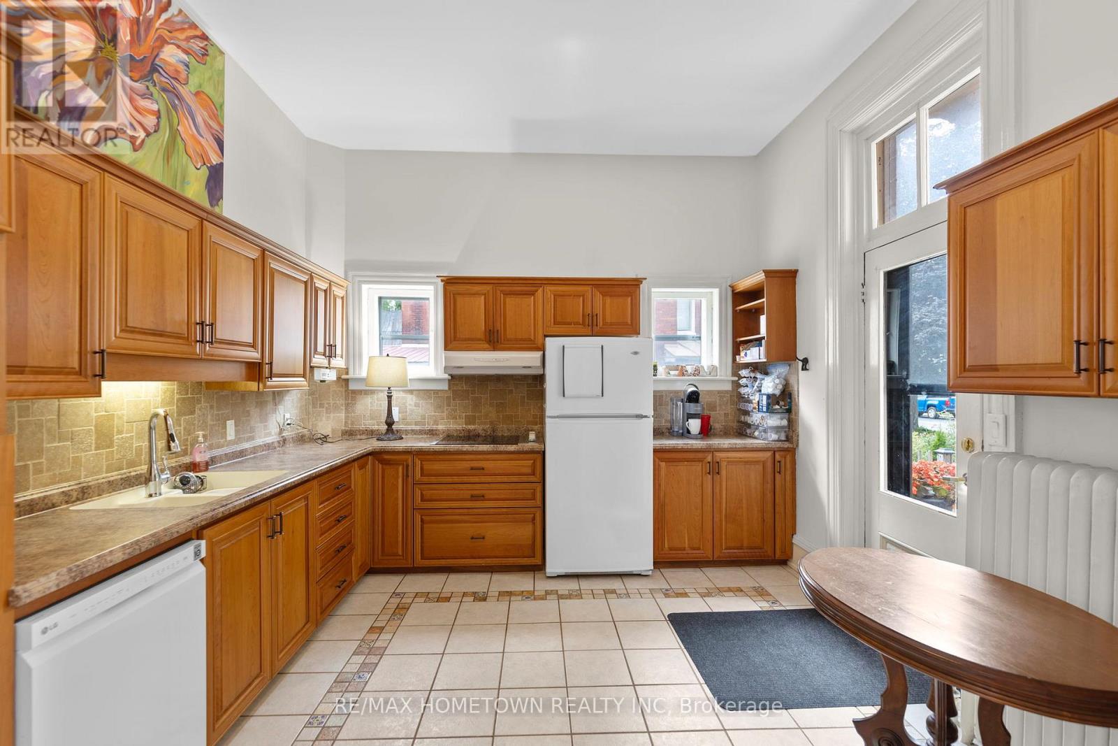 157 Dibble Street W, Prescott, Ontario  K0E 1T0 - Photo 21 - X12365245