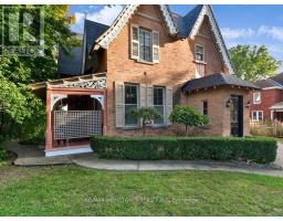 157 DIBBLE STREET W