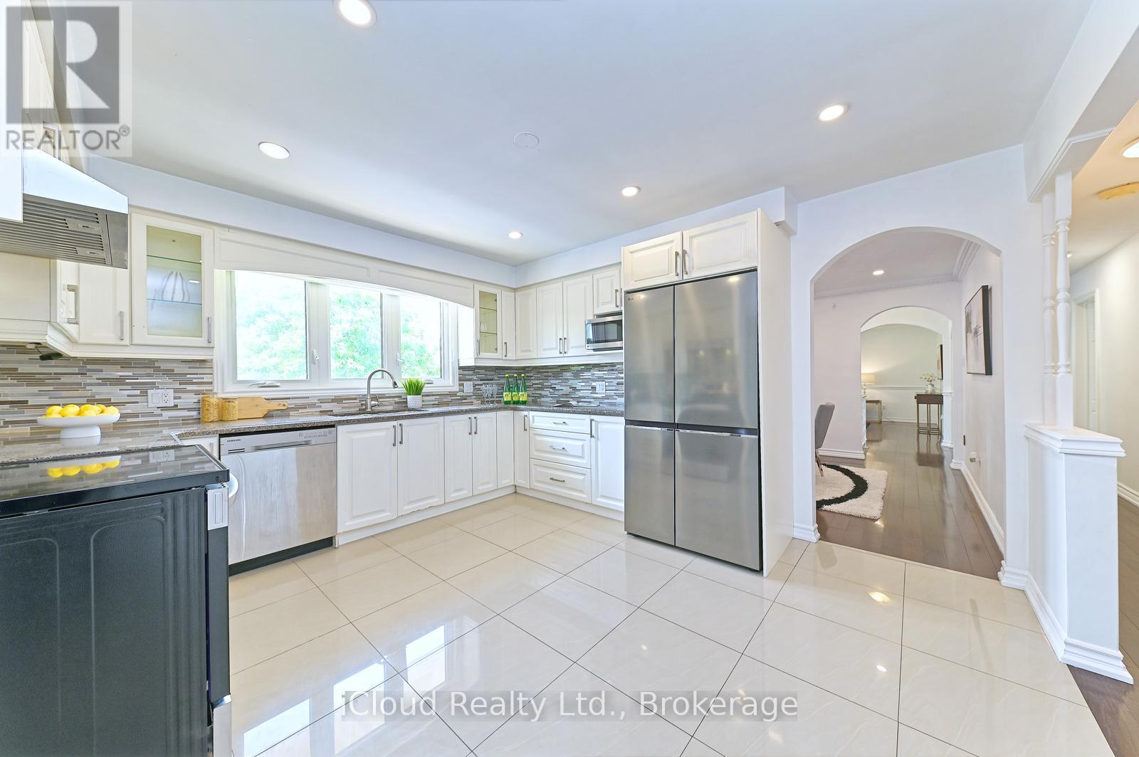 2101 Parkway Drive, Burlington, Ontario  L7P 1S5 - Photo 14 - W12365190