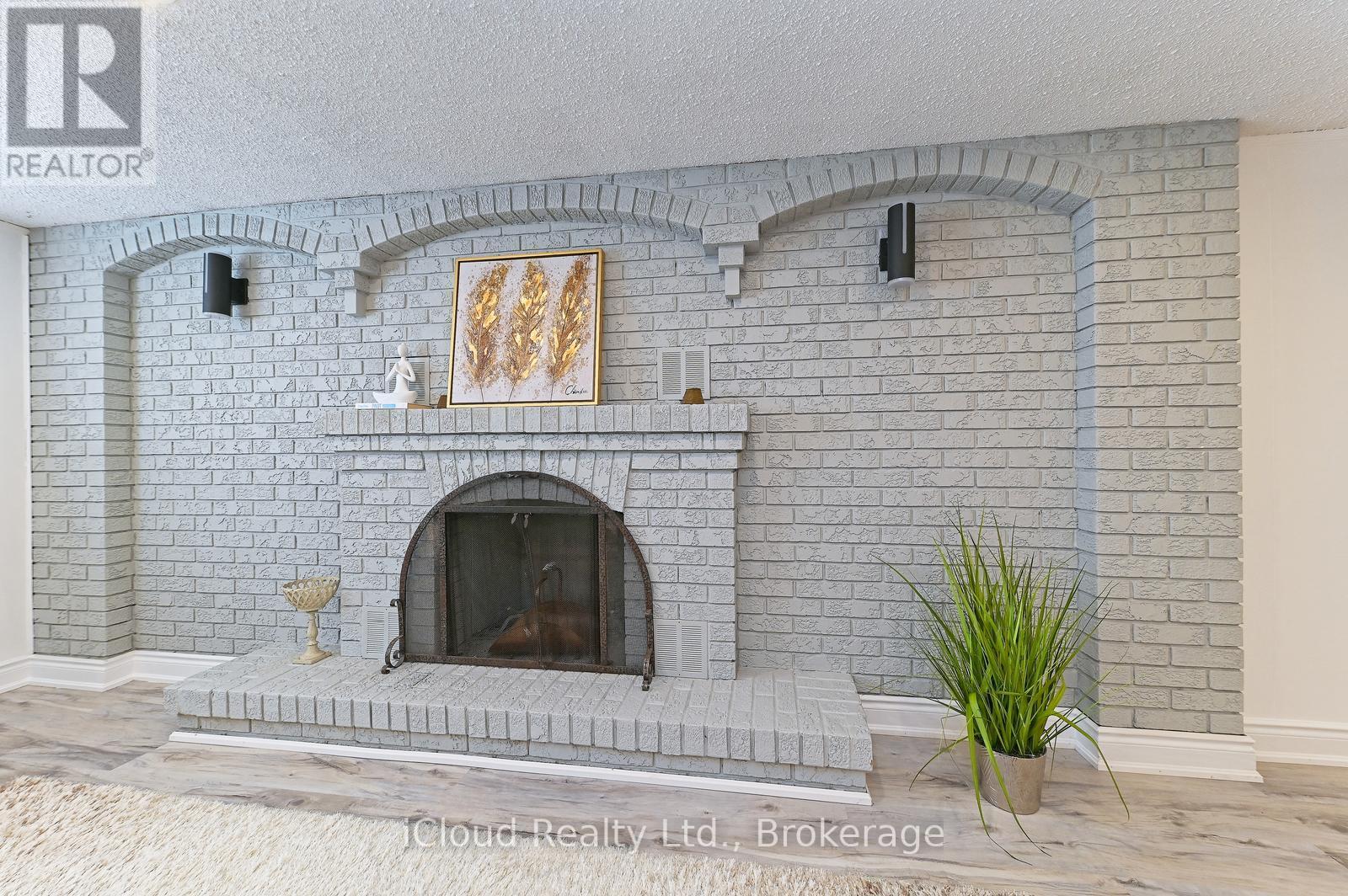 2101 Parkway Drive, Burlington, Ontario  L7P 1S5 - Photo 28 - W12365190