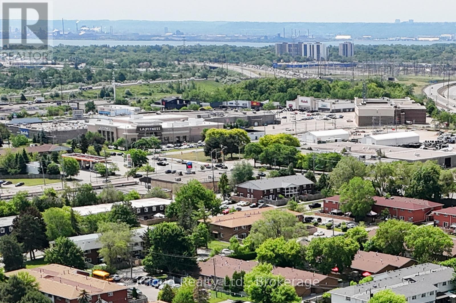2101 Parkway Drive, Burlington, Ontario  L7P 1S5 - Photo 45 - W12365190