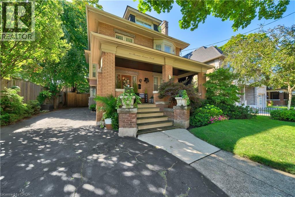 Property at 98 SHERMAN Avenue S image 2