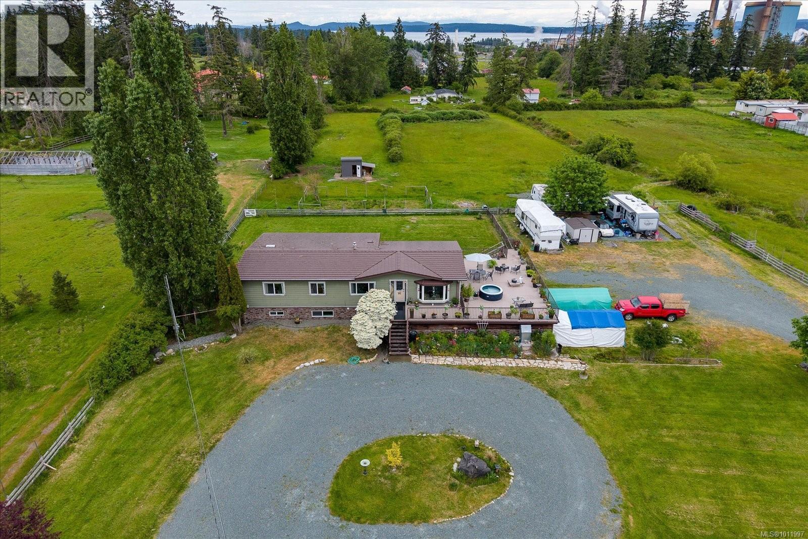 1777 Cecil St, Crofton, British Columbia  V0E 1R0 - Photo 2 - 1011997