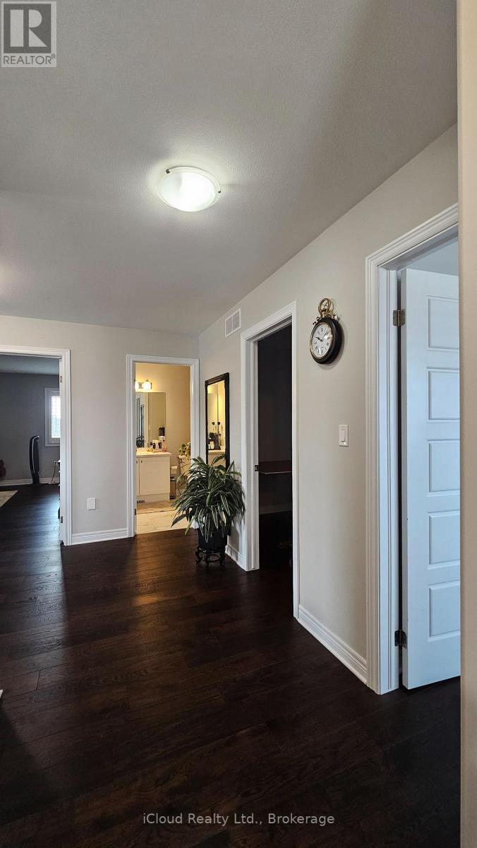 89 Laurent Avenue N, Welland, Ontario  L3B 0E2 - Photo 19 - X12365214
