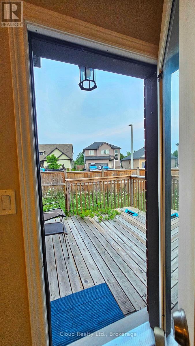 89 Laurent Avenue N, Welland, Ontario  L3B 0E2 - Photo 36 - X12365214
