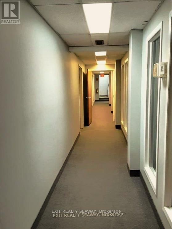 B - 504 Pitt Street, Cornwall, Ontario  K6J 3R5 - Photo 3 - X12365331