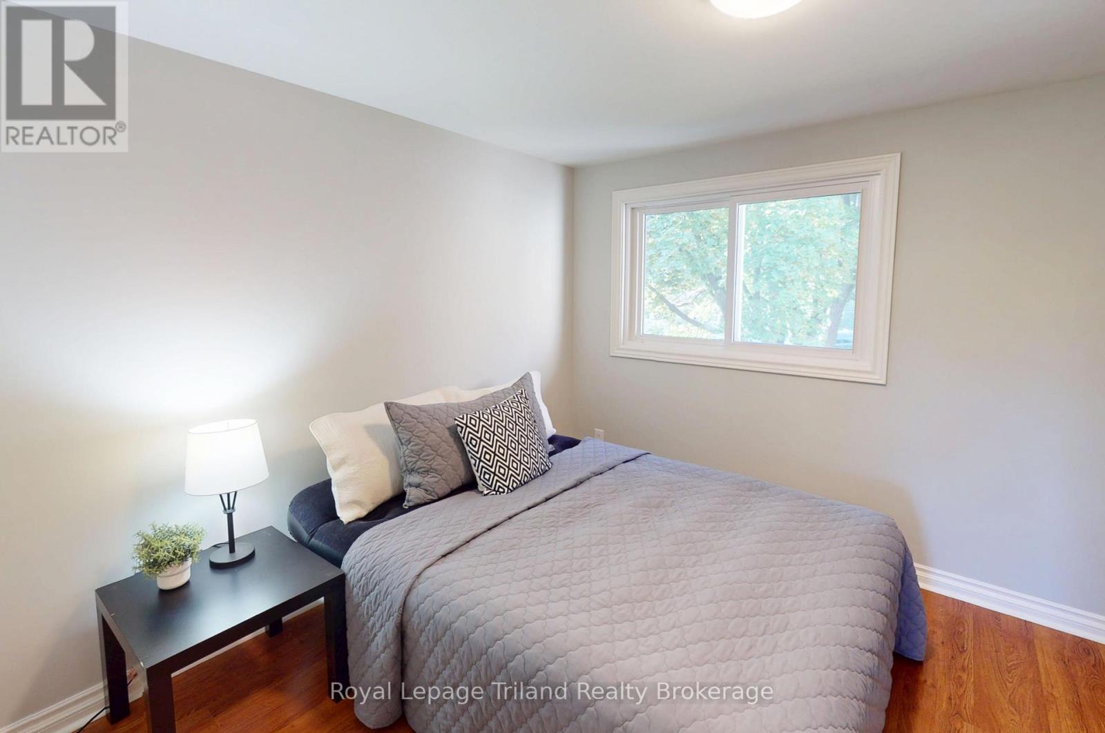 648 Brant Street, Woodstock, Ontario  N4S 5J8 - Photo 13 - X12365301