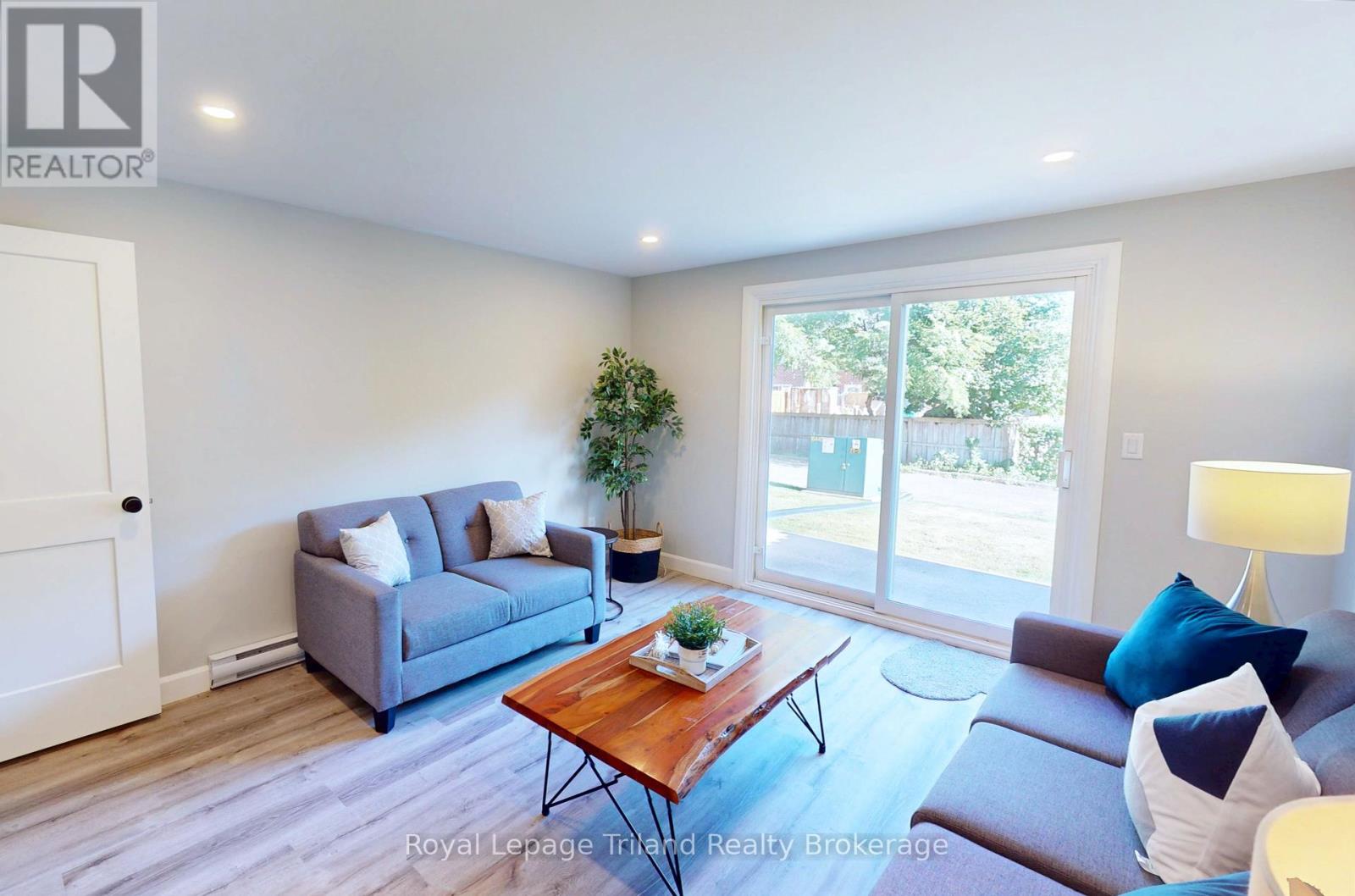 648 Brant Street, Woodstock, Ontario  N4S 5J8 - Photo 6 - X12365301