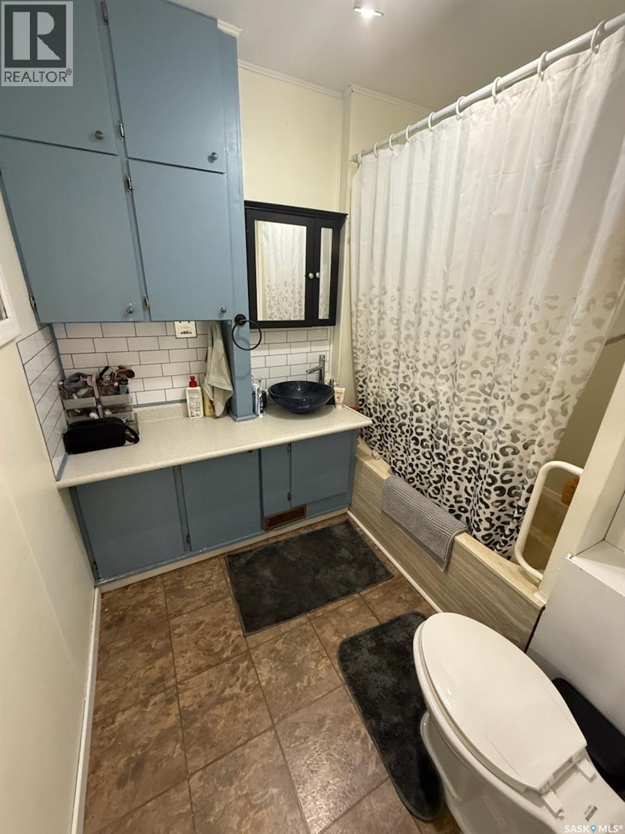 931 111th Street, North Battleford, Saskatchewan  S9A 2K2 - Photo 13 - SK016681