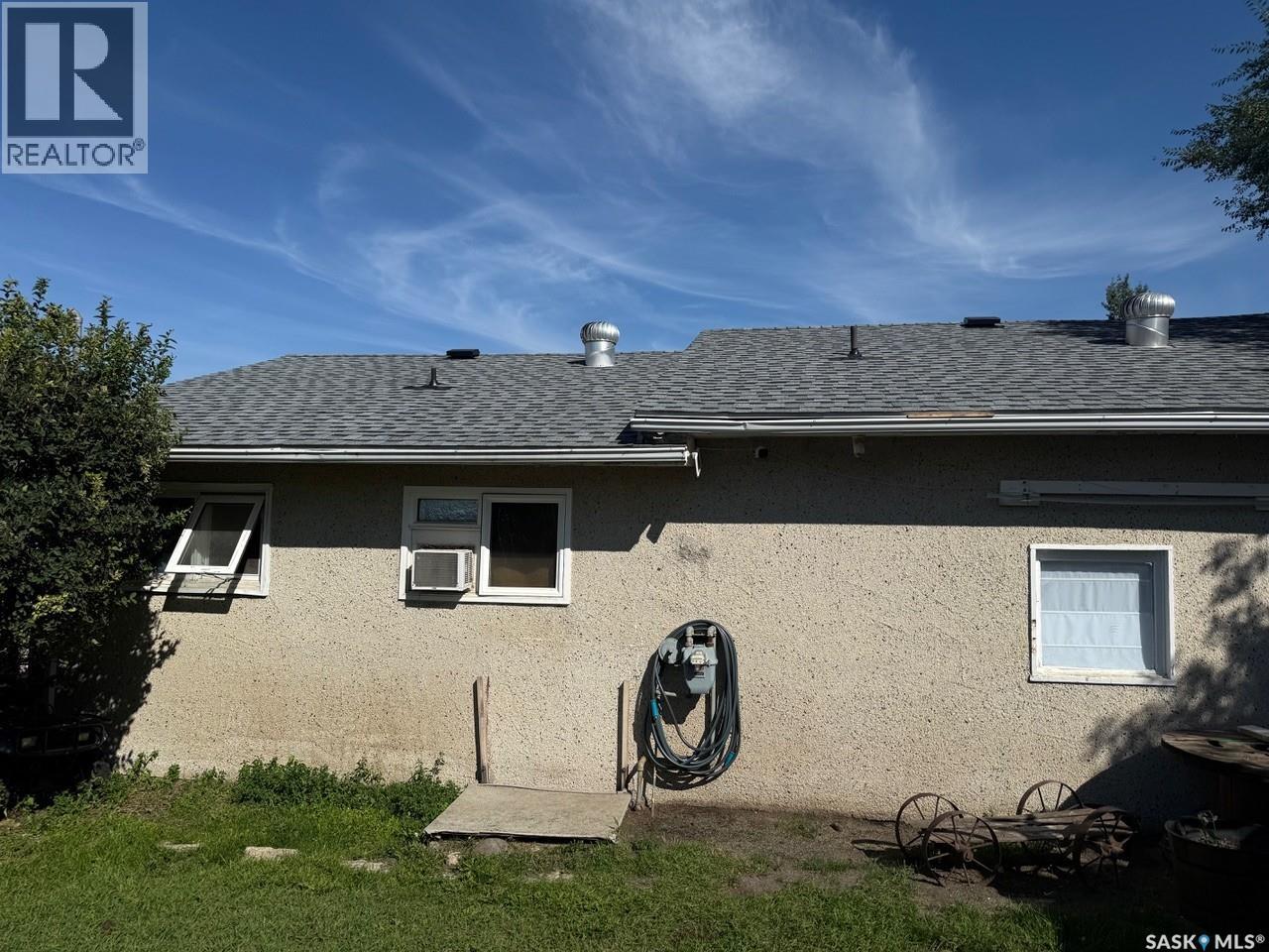 931 111th Street, North Battleford, Saskatchewan  S9A 2K2 - Photo 28 - SK016681