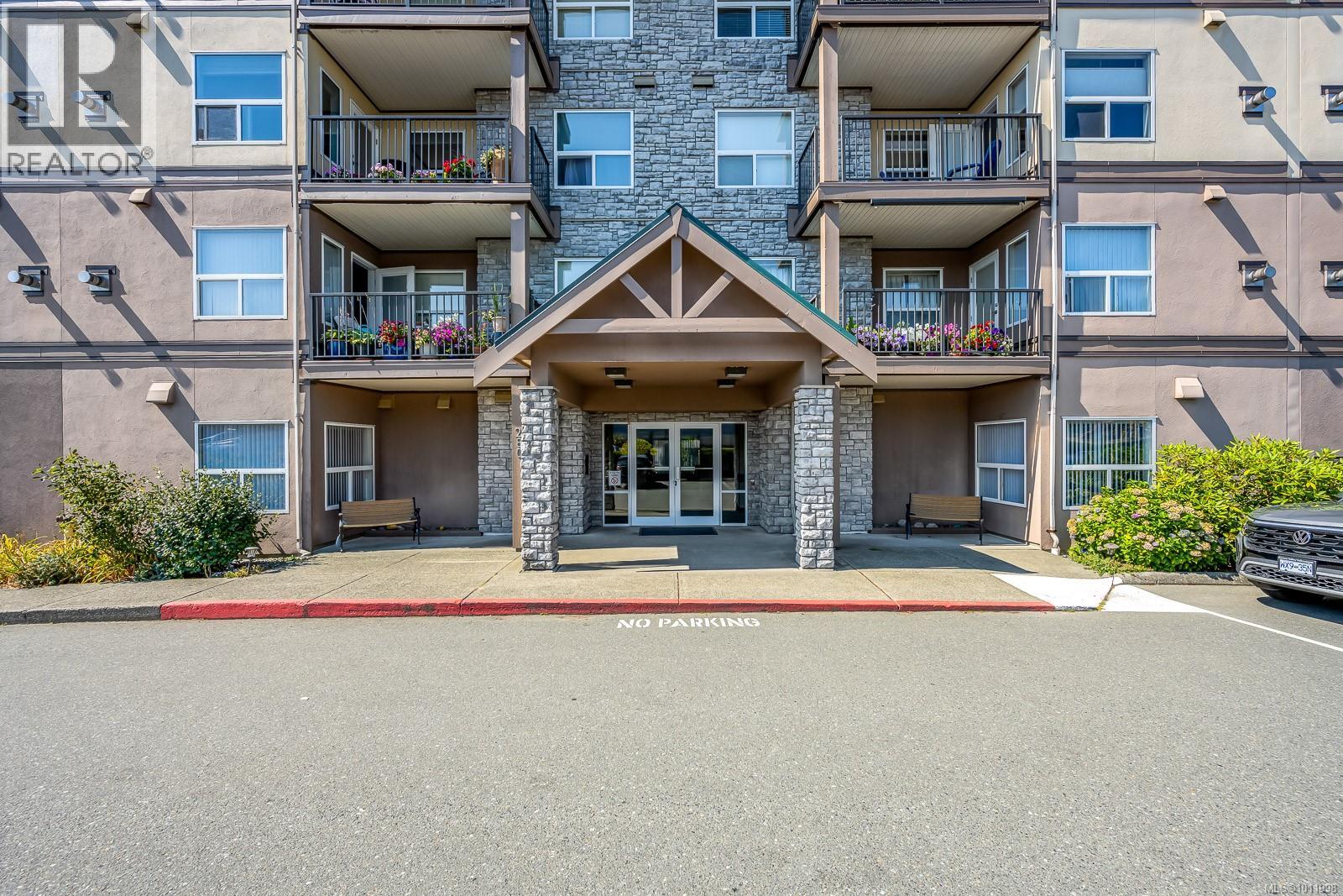 402 280 Dogwood St S, Campbell River, British Columbia  V9W 6Y7 - Photo 3 - 1011998